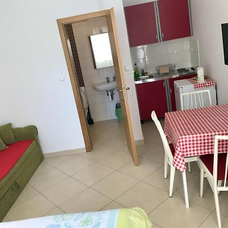 Apartment Ally Crikvenica Exteriör bild